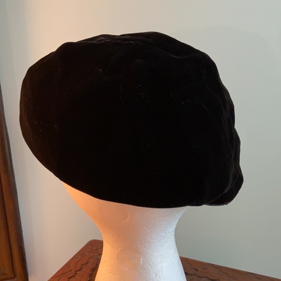 Vintage Black Velvet hat cap by Caprice Original - Picture 3 of 9